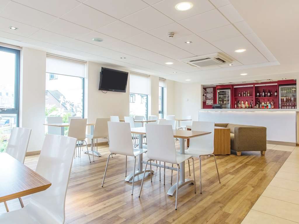 Travelodge Newquay Seafront Restaurant foto